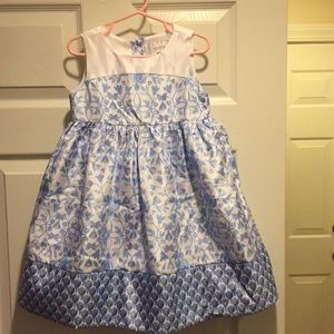 Girls dress